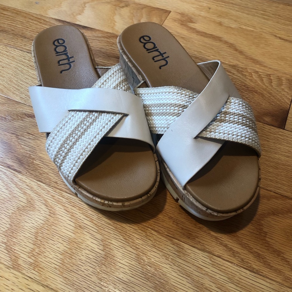 Earth Cream Woven Crossband Slide Sandals